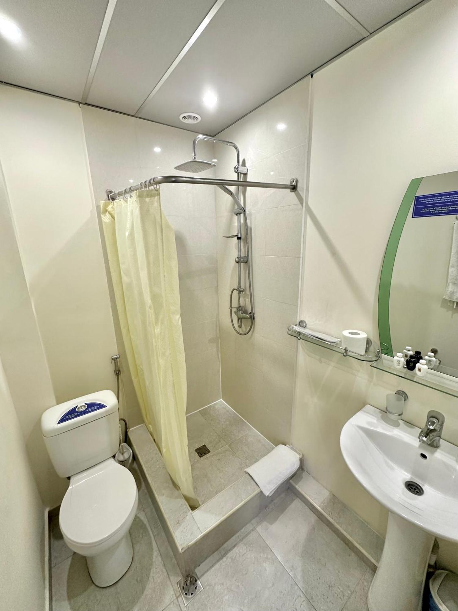 Nava Hotel Erévan Chambre photo