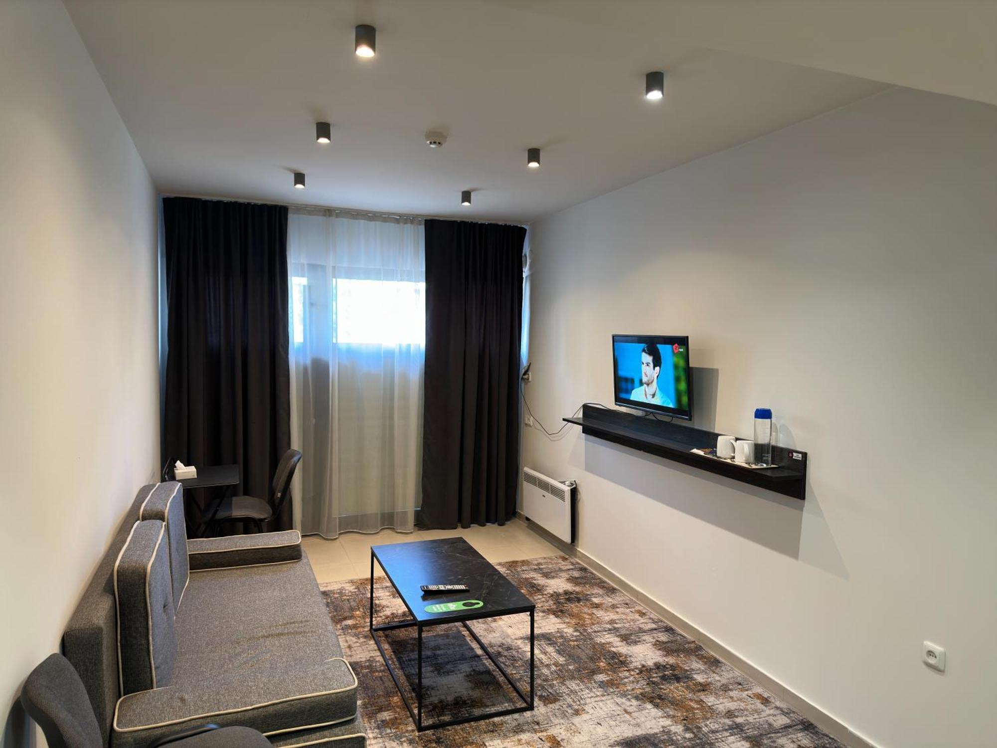 Nava Hotel Erévan Extérieur photo