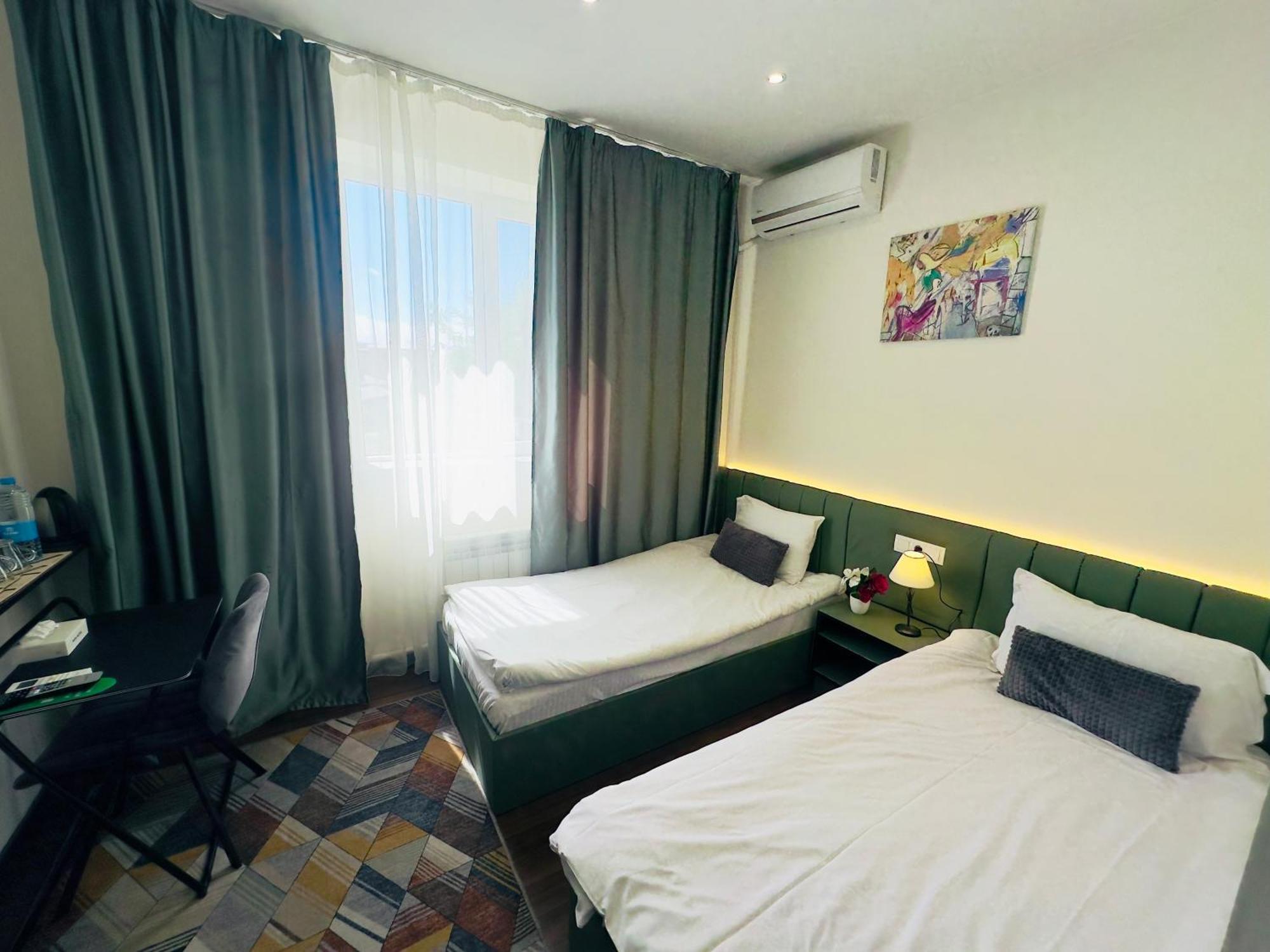 Nava Hotel Erévan Extérieur photo